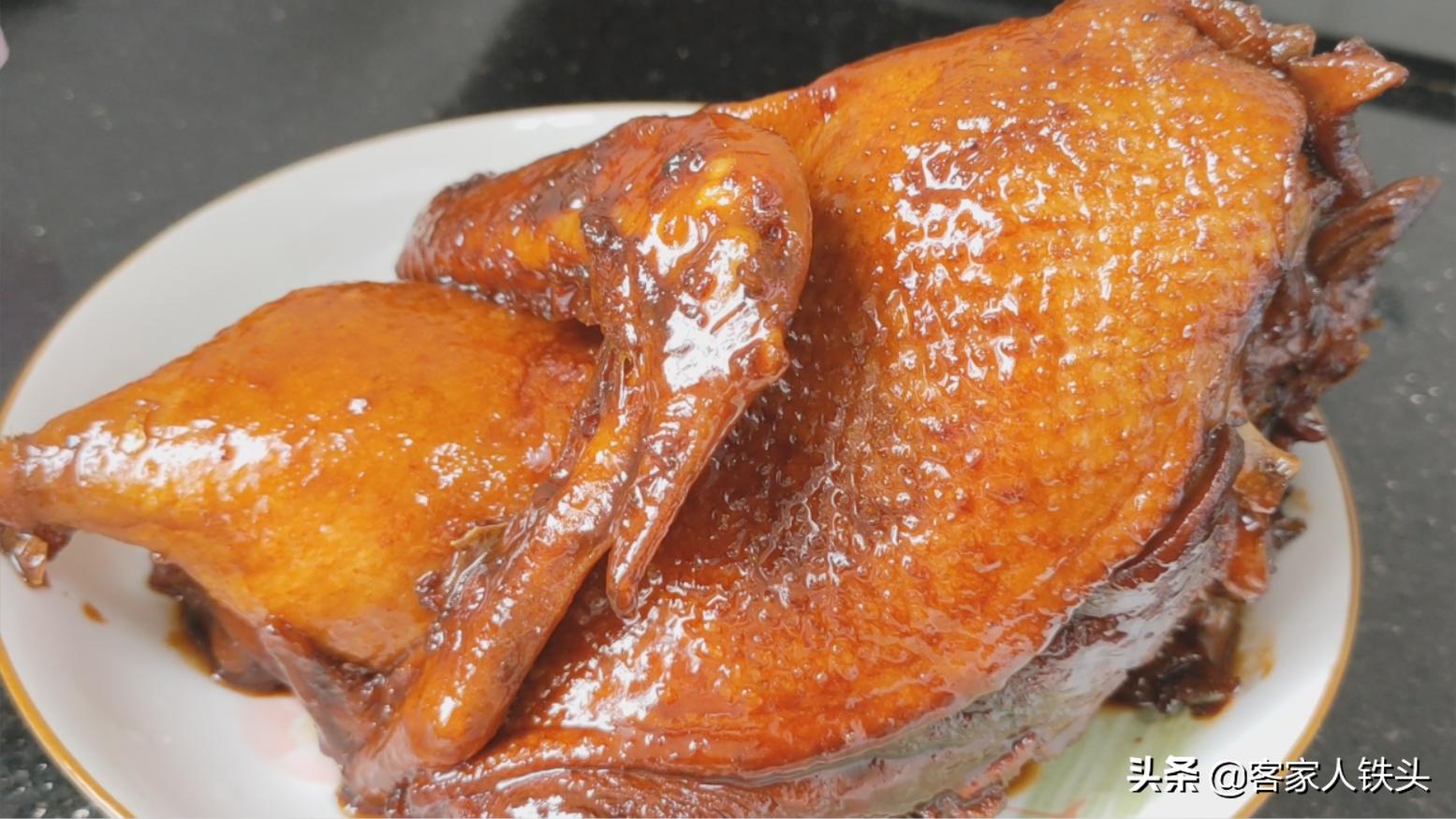 老鸭有几种做法和配料,老水鸭的做法