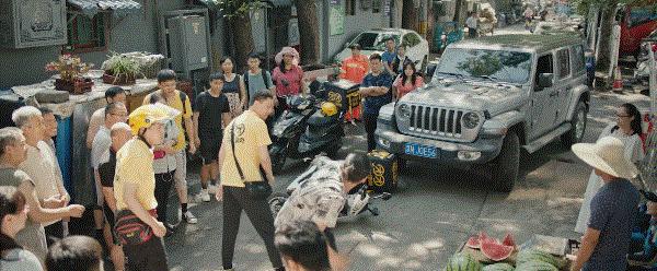 在一起雷佳音和外卖小哥片段,雷佳音在一起的外卖员