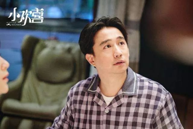 小欢喜黄磊和沙溢在地下车库,小欢喜沙溢黄磊父母年轻时的模样