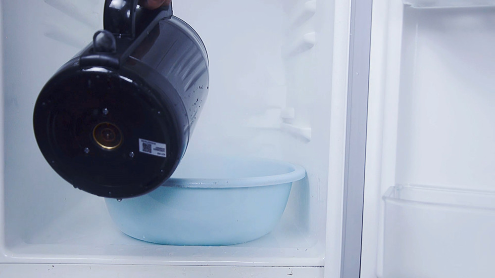 冰箱里面冰怎样铲掉,冰箱结冰怎么快速铲冰