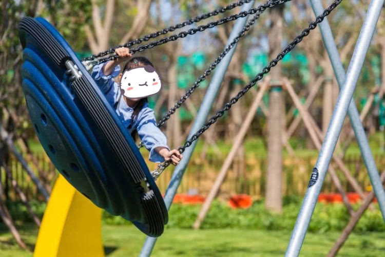 南戴河汐溪亲子酒店,北欧风情房推窗看海邂逅美景