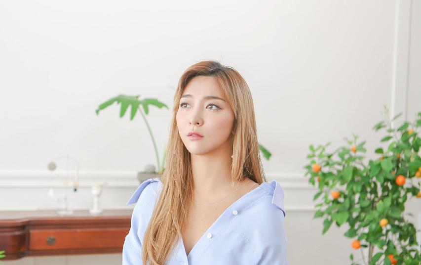 fx宋茜雪莉回归采访,fx组合宋茜从中国回去韩国看雪莉