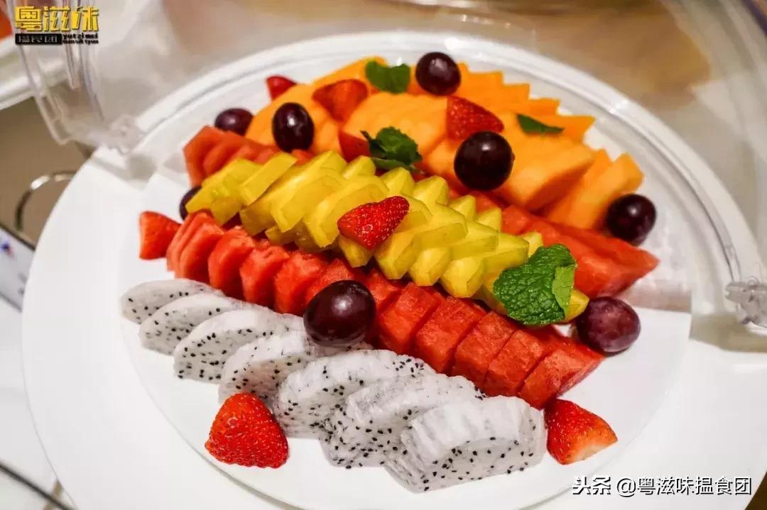 用一间24小时都在线的机场酒店，拥抱旅途的开始