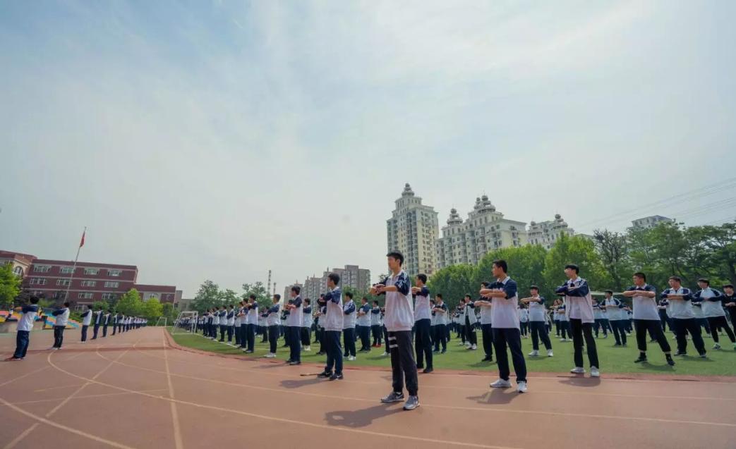 大连三中升入重点高中,全景看大连二十高中