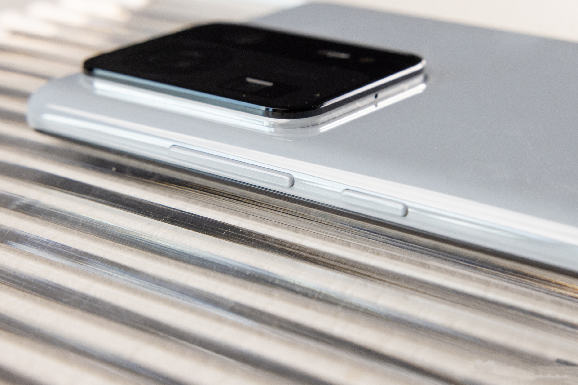 小米11ultra和mix4谁才是旗舰,小米mix4不是2k屏吗