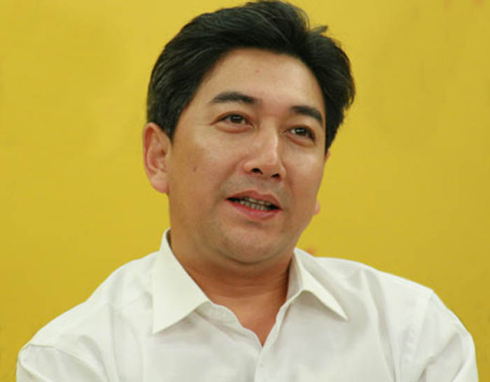 水均益赡养单身残疾大哥，催人泪下手足情