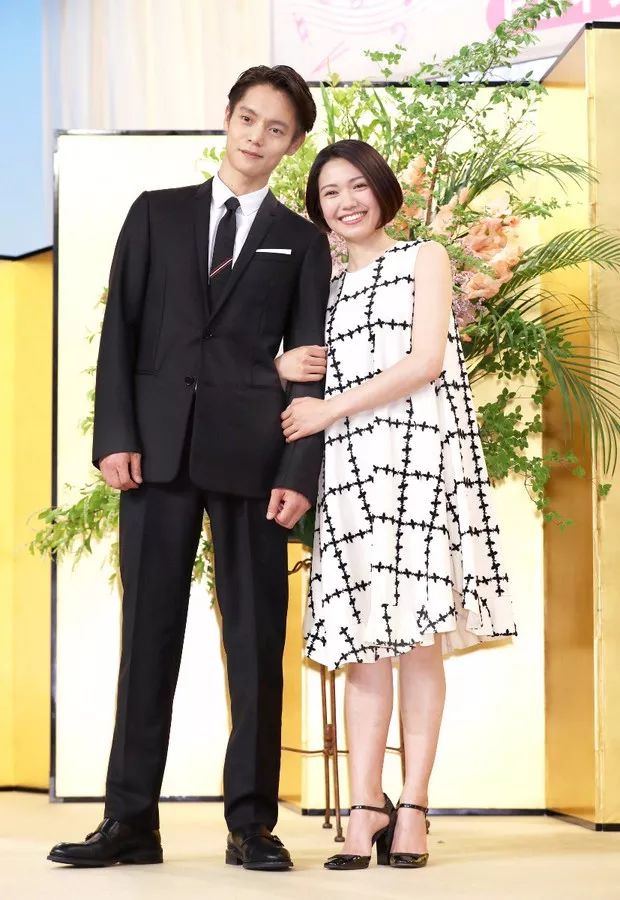 水川麻美婚礼视频,水川麻美的感情史