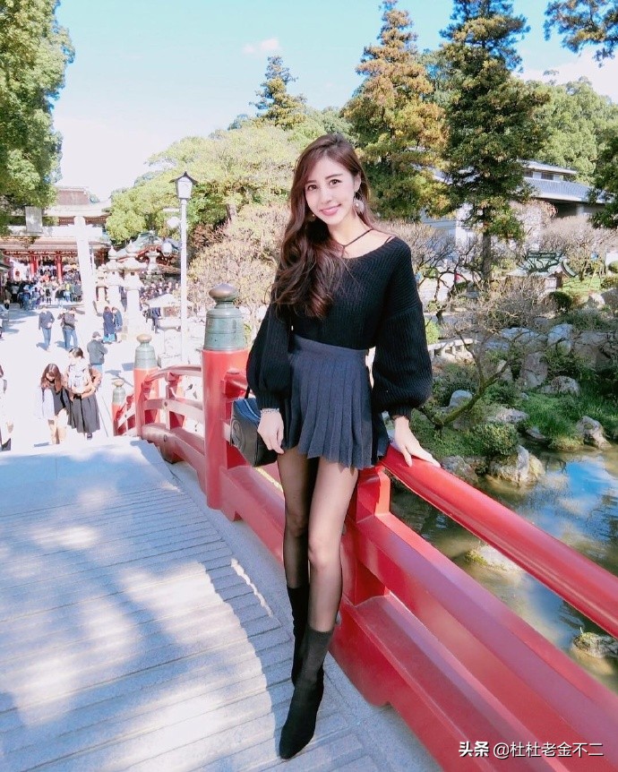 虎航美女空姐瑞塔儿，这腿很玩年