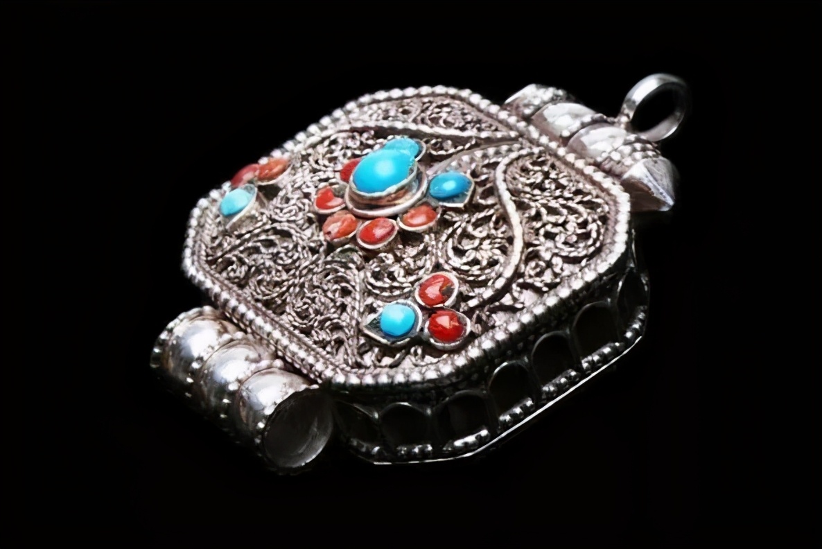 金首饰可标9999吗,黄金首饰标注s925