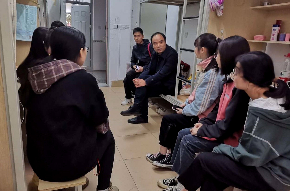 西城迎新,从“心”开始——西南科技大学城市学院迎新工作纪实