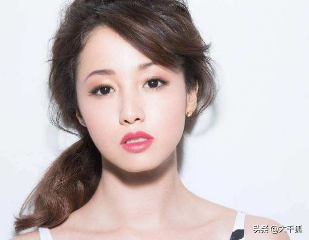 同犯弥天大错,酒井法子努力十年终于复出,泽尻英龙华该好好学学