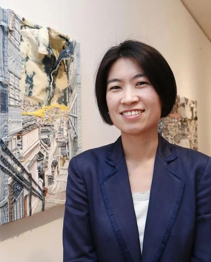 韩国妹子牛仔裤,韩国妹子用牛仔裤作画