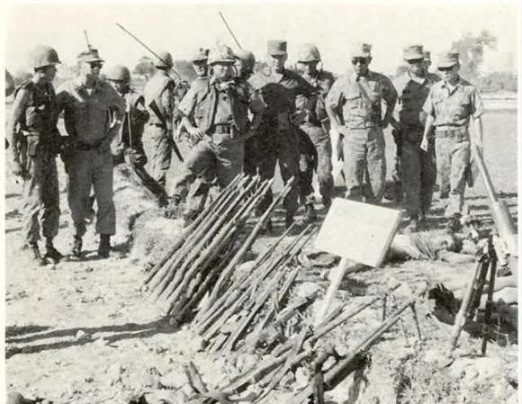 越南军官驾驶直升机飞向中国,越南飞行员投奔中国人