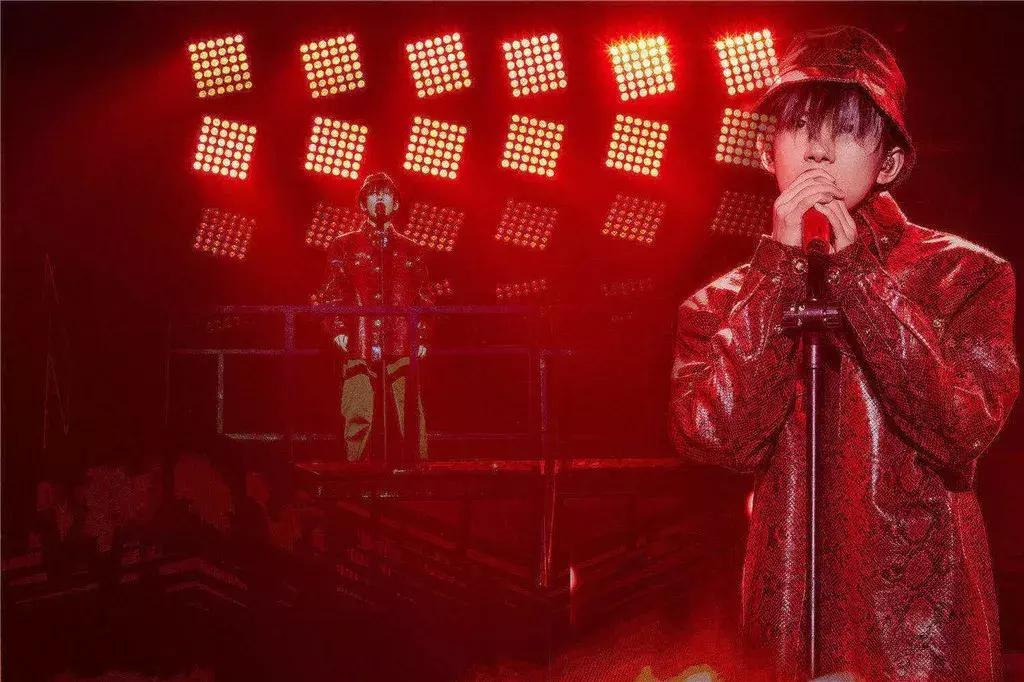 易烊千玺为什么这么吸引人,十七岁的易烊千玺经历了什么