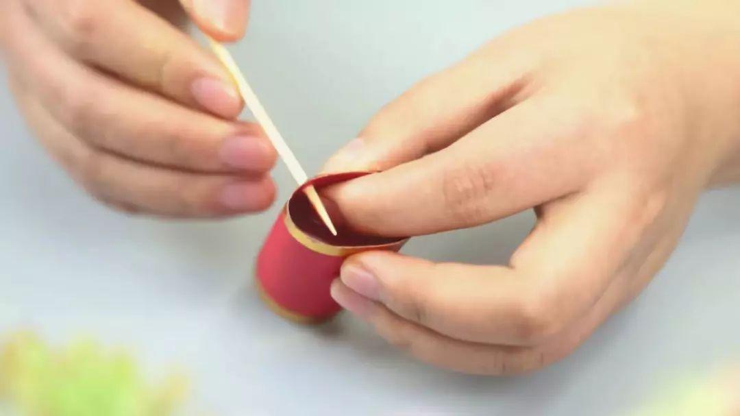 元旦节手工纸灯笼鞭炮,元旦手工立体鞭炮