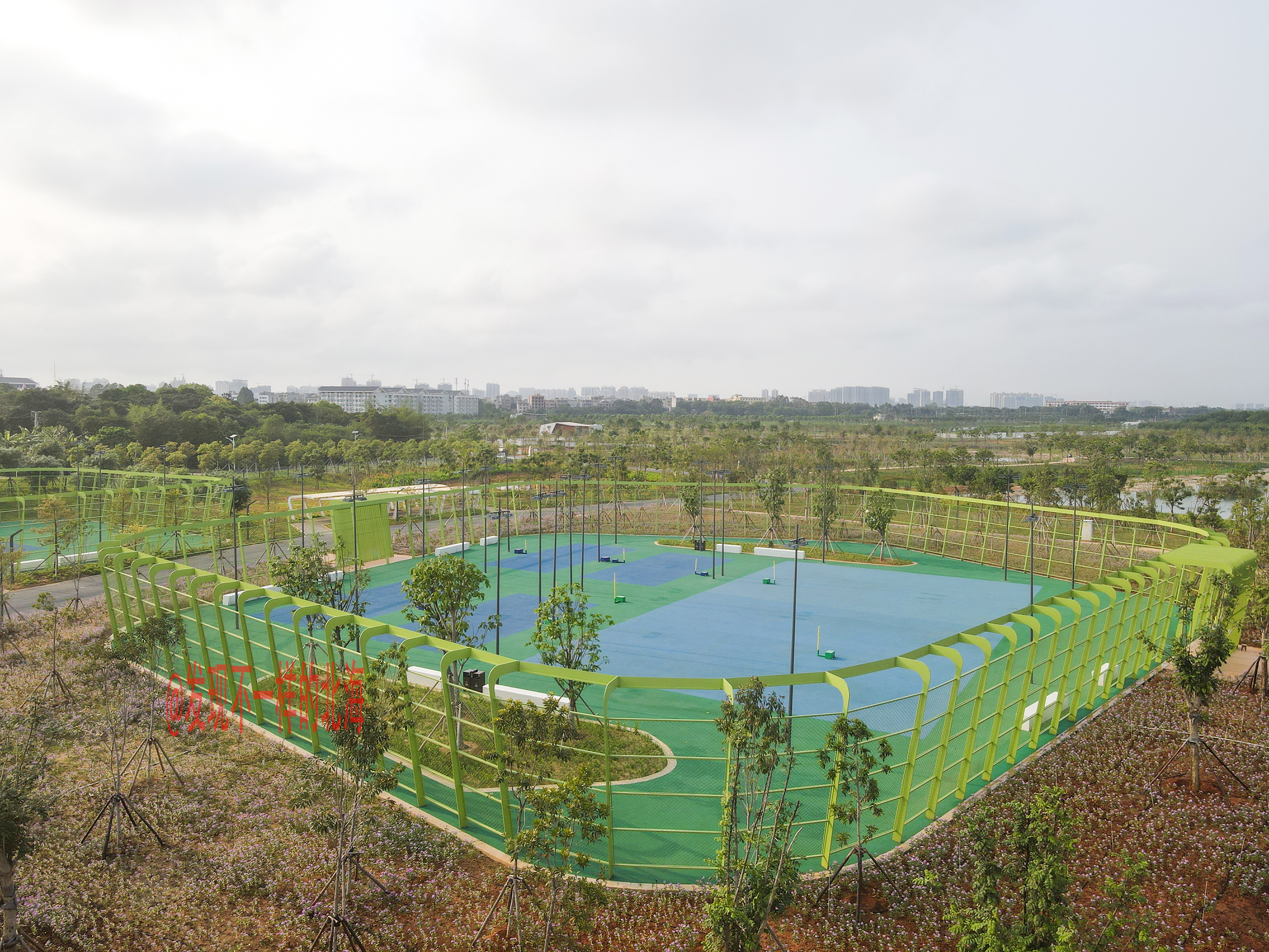 漂亮的游乐场怎么没人玩,北海森林公园游乐场