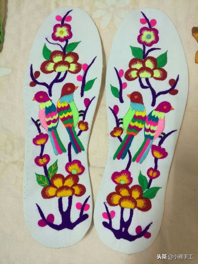 云南小巧妹自做鞋垫刺绣教程,孙姐手工刺绣鞋垫教程