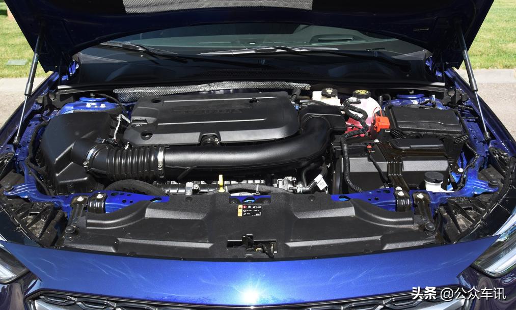 2019款别克君威gs28t百公里油耗,君威2.0t和1.5t油耗一年差多少钱