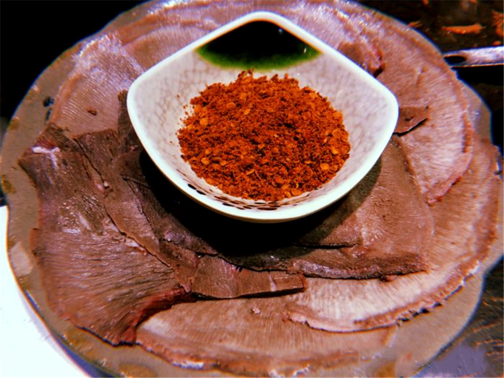 成都高新区正宗牛油火锅菜品,很正宗的成都火锅