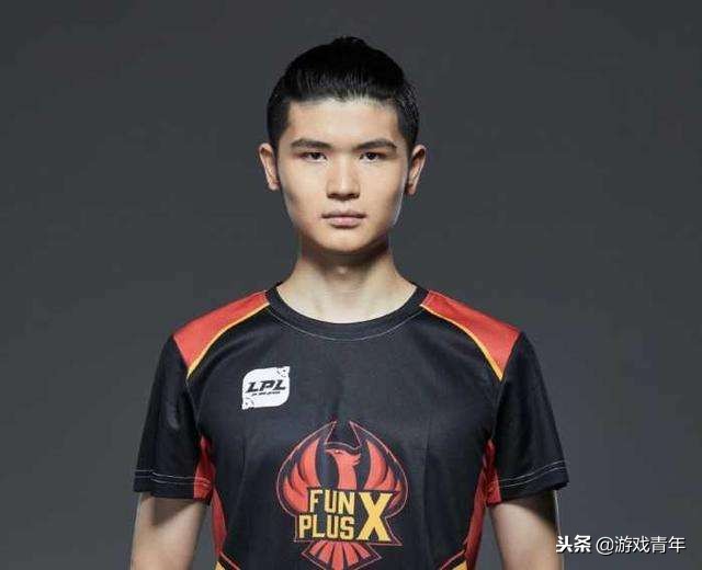 lpl001-010选手clearlove出场,lpl001-010选手