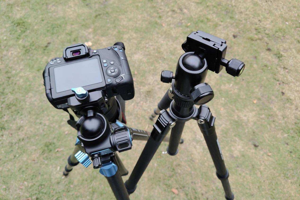 思锐稳定型三脚架套装,思锐迷你三脚架测评