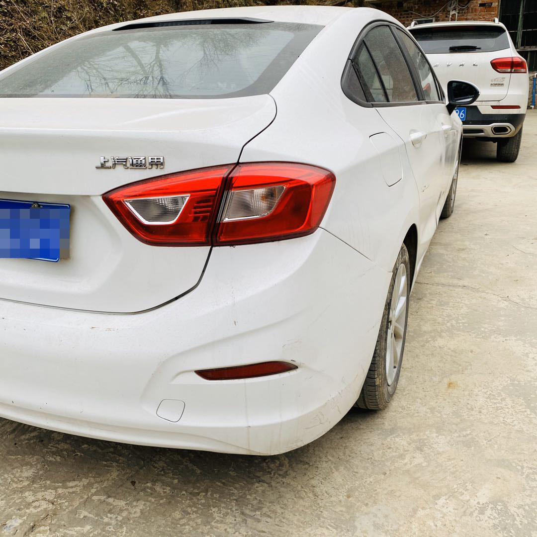 租车行驶189公里被收费3596元，遇交通管制无法按时还车，律师：双方协商利于解决