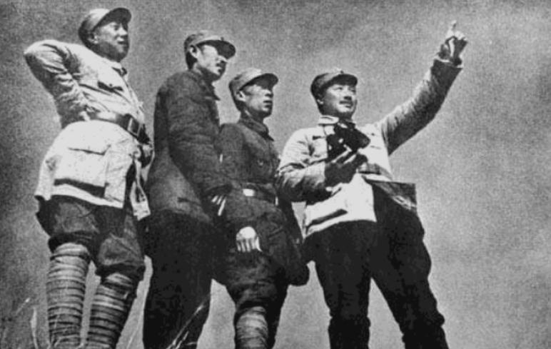 缅怀戎马一生的开国元帅彭德怀：“谁敢横刀立马，唯我彭大将军”