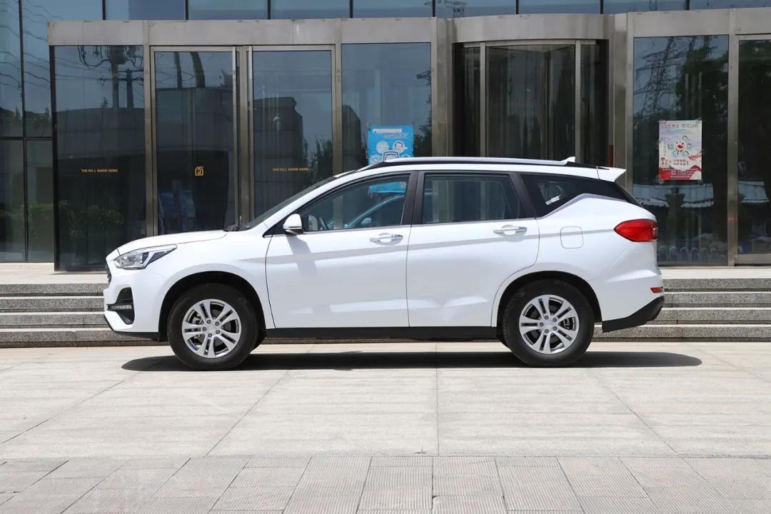 新款哈弗m6试驾,试驾哈弗m6手动精英智联型