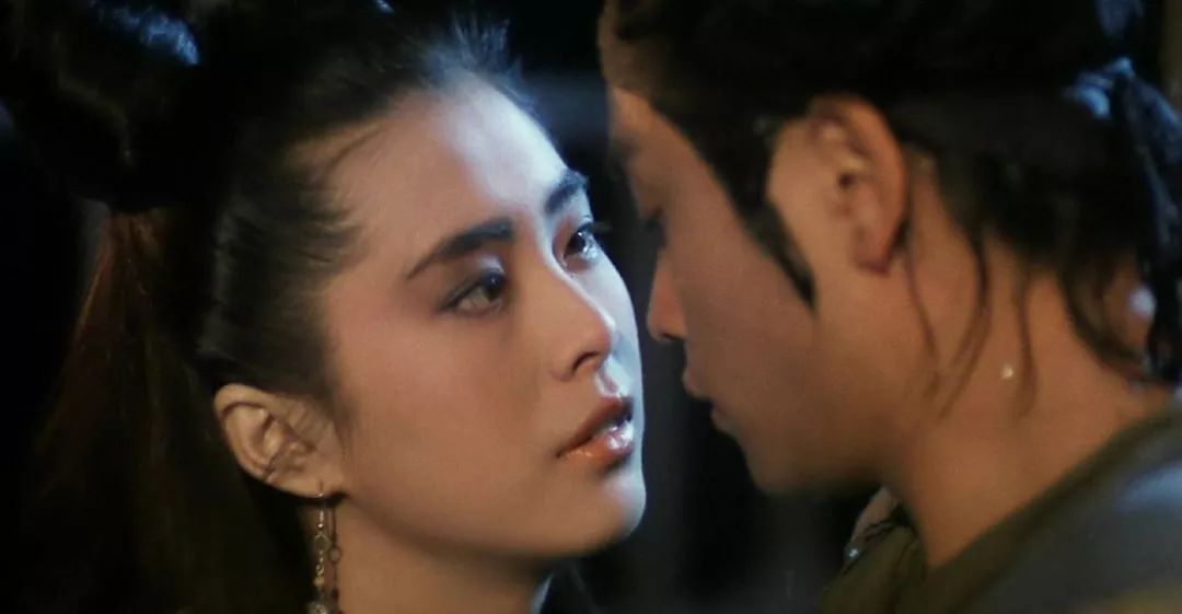 成龙周星驰历年电影票房对比,周星驰成龙票房对比