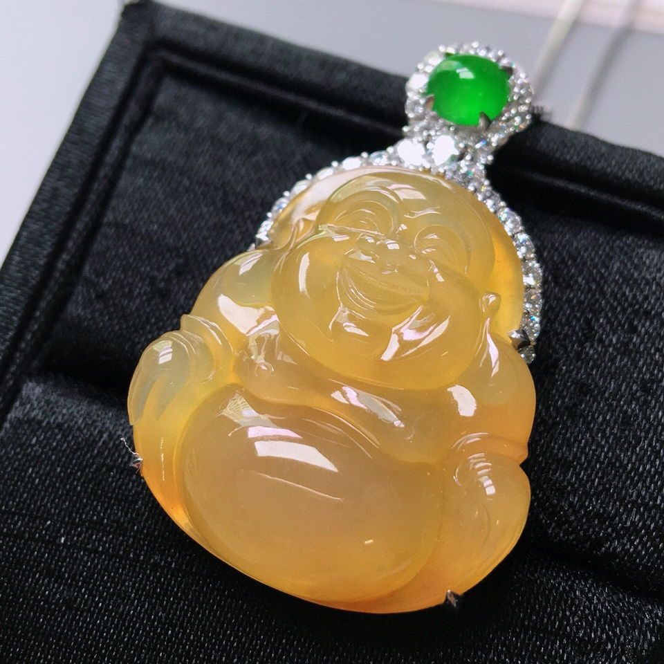 赌石中的原石一般在哪里,赌石开窗料视频讲解