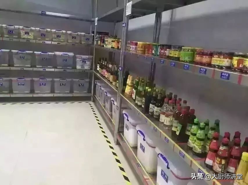 火爆全国的4D厨房到底是怎么样的?厨师长给你看看这些照片