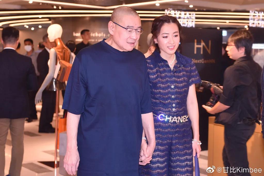 刘銮雄90分钟记者会,回应跟女星所有传闻,包括体内塞高尔夫球