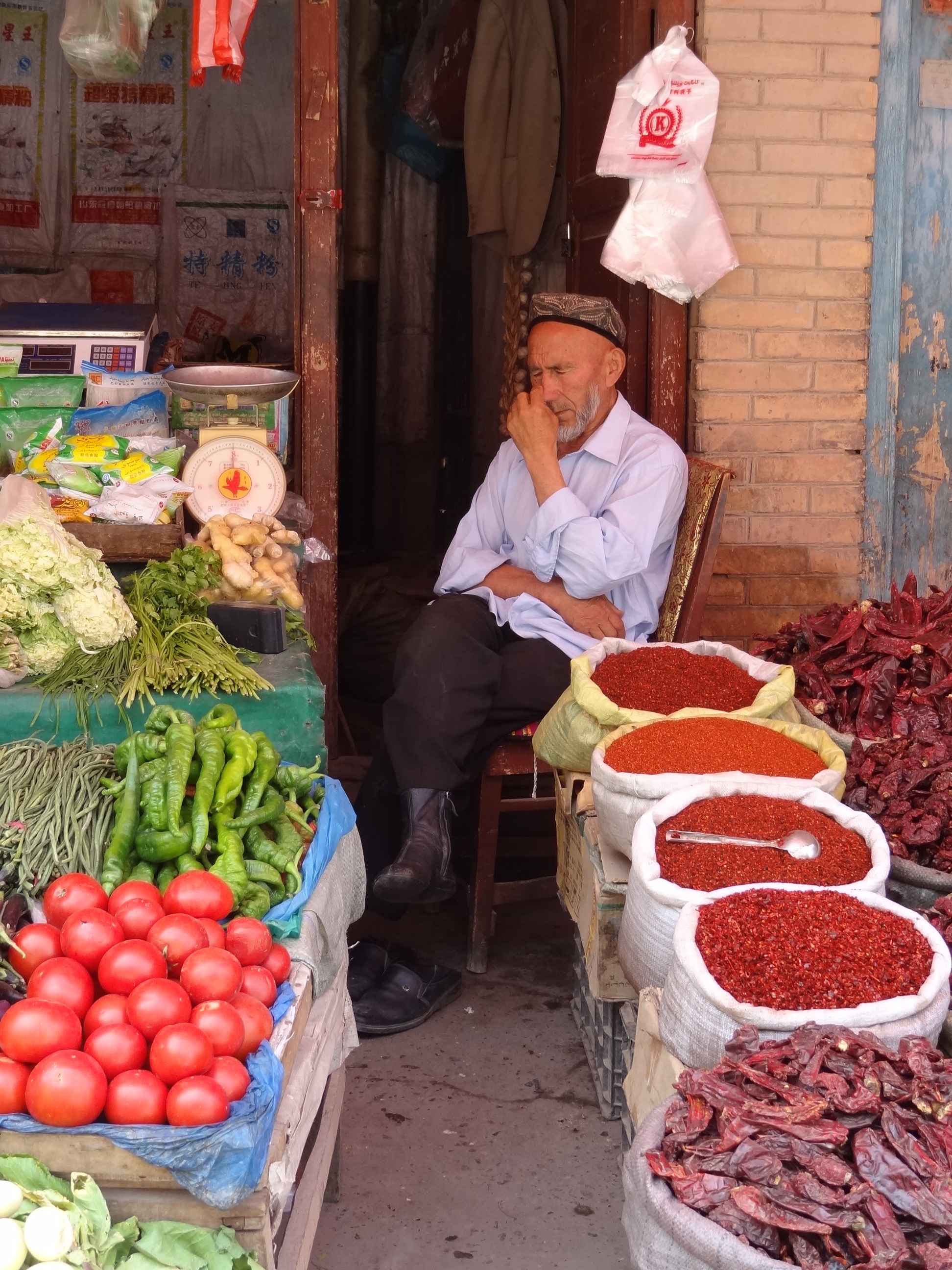 *疆新**南部边境城市喀什,剪影当地人的安逸生活