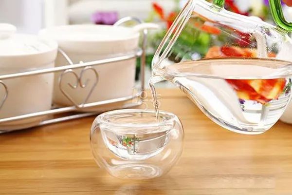 装修常识:幼儿园装修有异味?!这些方法教你轻松祛除......