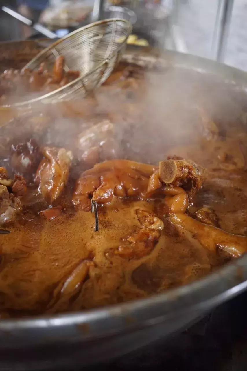 贵阳最好吃的糕粑稀饭,贵阳青岩糕粑稀饭成品