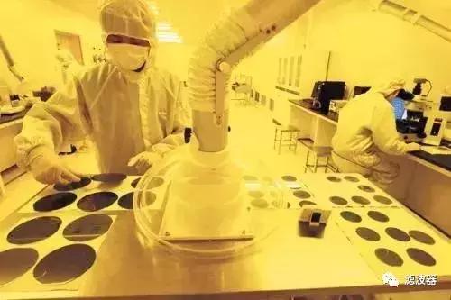 光刻机技术与芯片,一文读懂半导体激光器