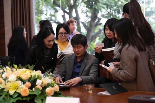 新年家居行业第一核炸：楷模集团发布代理美国最顶级六大家居品牌