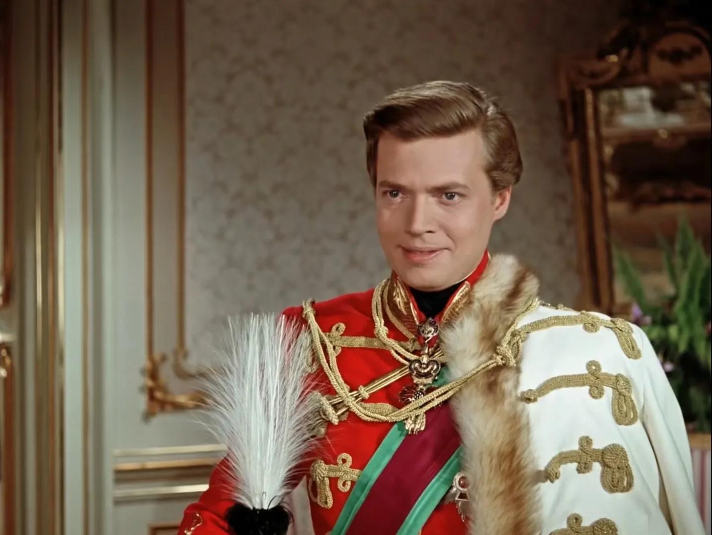 有王子谁还看剧情？帅就完了。荧幕上的中外王子，谁是你的菜？