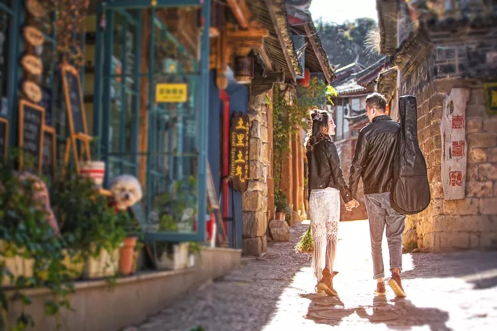 住一晚送一晚！赶紧去丽江“艳遇”这家「来了就不想走的客栈」吧