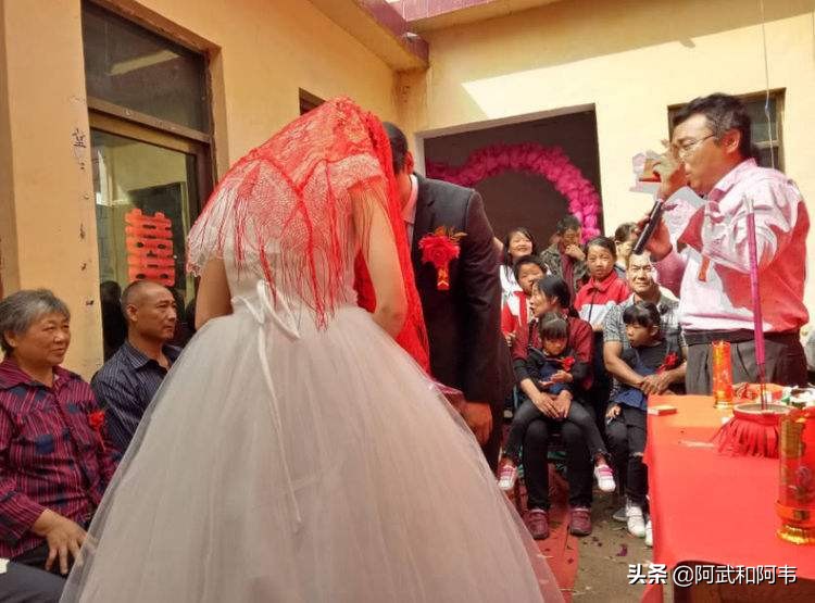 农村婚礼主持词顺口溜整套,婚礼司仪口才顺口溜