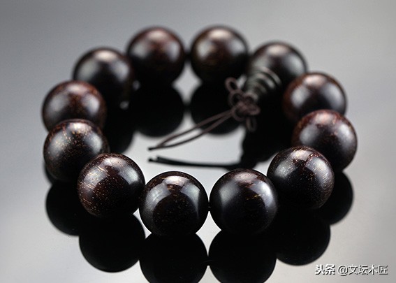 小叶紫檀手串可以用橄榄油保养吗,小叶紫檀手串怎么越盘越不亮