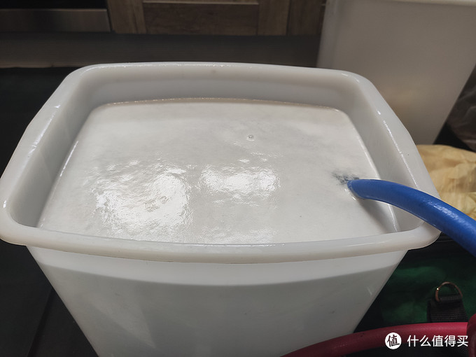 油烟机上门清洁服务,专业清洗厨房油烟机上门服务