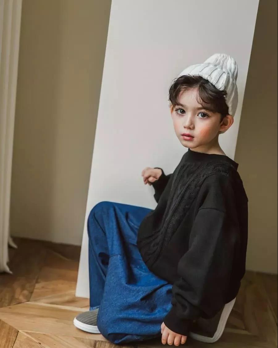 韩国神仙颜值小男孩,睫毛精小男孩韩国