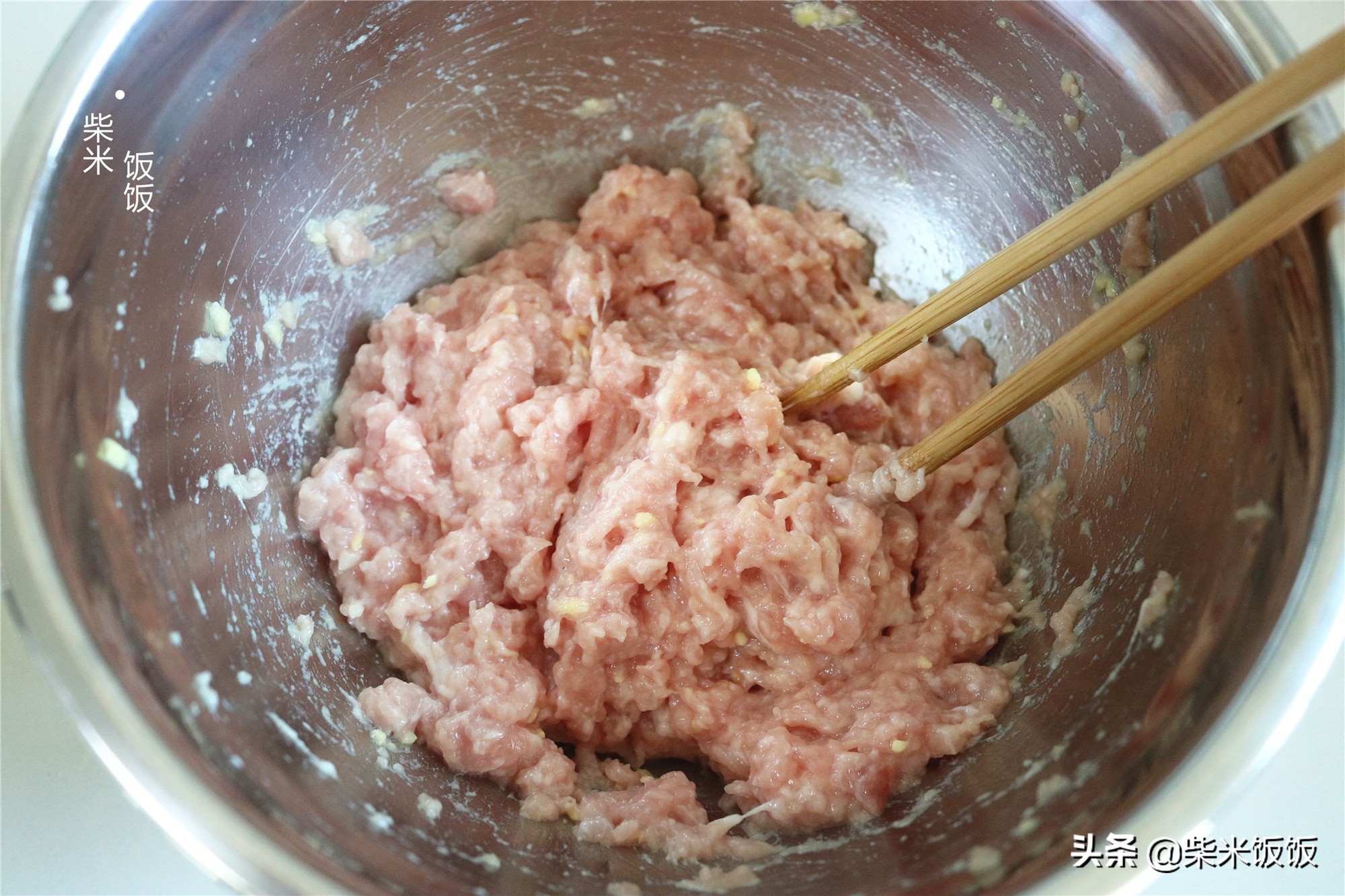 想吃大肉包,手把手教你在家做,香软不塌陷,咬一口满嘴肉汤