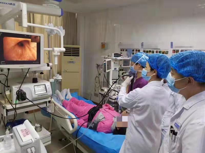 奇!“支气管”里竟然长了结石强!秦皇岛军工医院专家手到病除