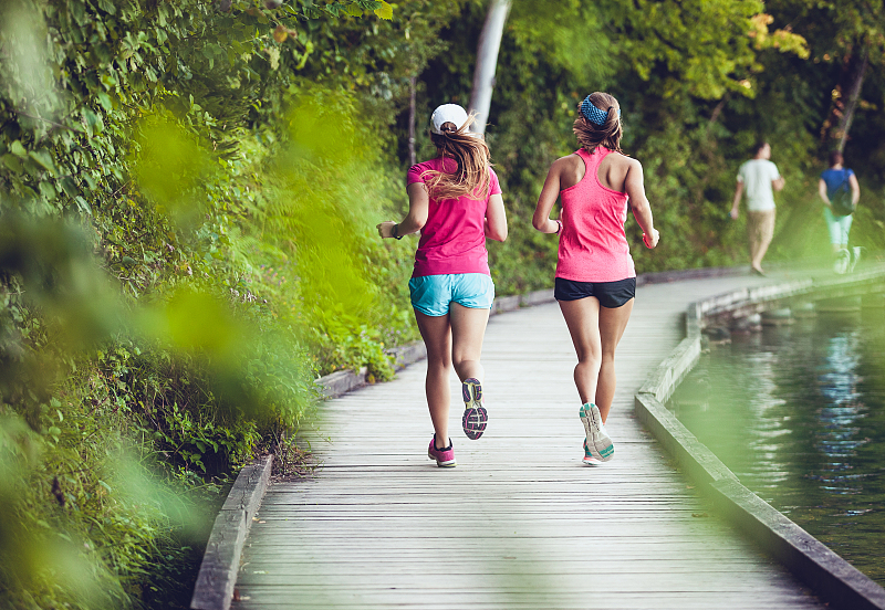 天气恶劣不适合飞行怎么做,天气不适合跑步吗