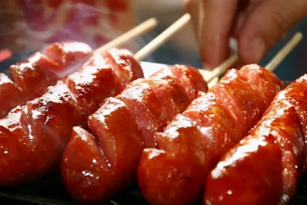 2元一根烤肠到底是怎么做的,2元一根的烤肠做法