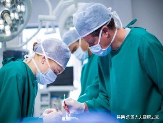 得了灰指甲怎么办才能治好,得了灰指甲怎样才能彻底治疗呢