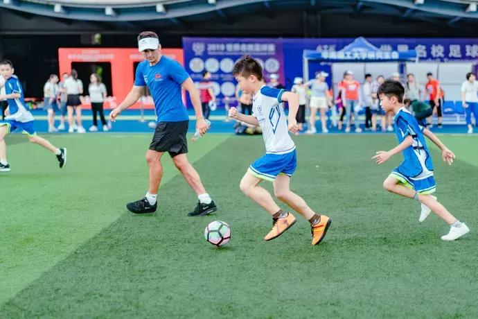 名校足球比赛,名校和足球