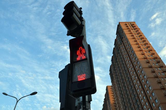 炒房客哭了是不是房价下跌,为什么炒房客不怕房价暴跌